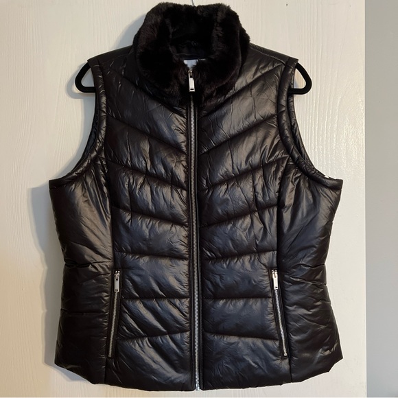 Calvin Klein Jackets & Blazers - Calvin Klein Black Slim Puffer Vest with Faux Fur Collar